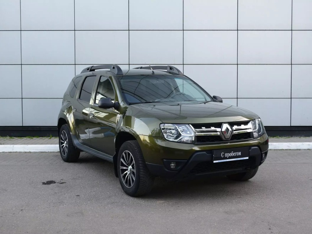 Renault Duster Expression 1.6 МКПП фото 1
