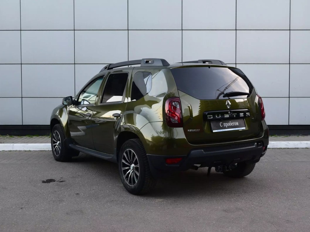 Renault Duster Expression 1.6 МКПП фото 5