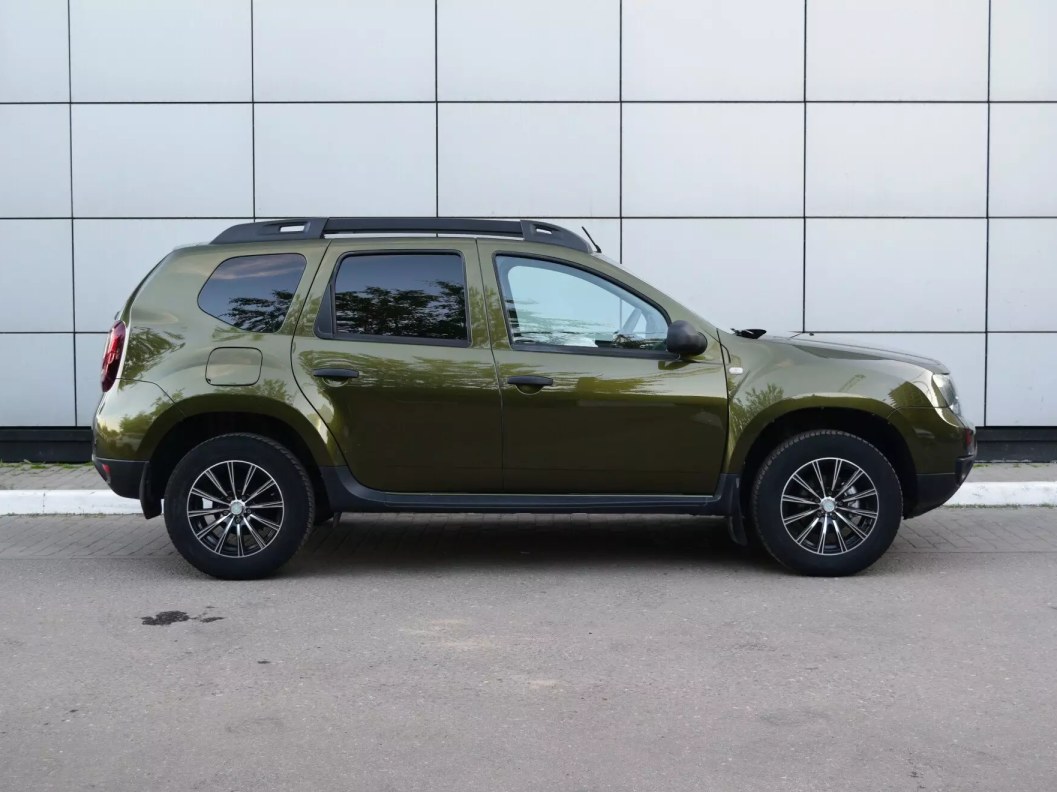 Renault Duster Expression 1.6 МКПП фото 8