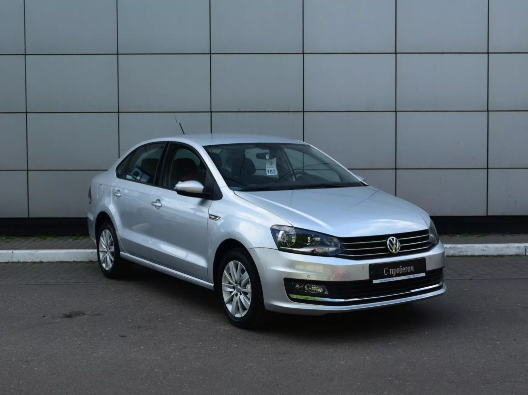 Volkswagen Polo Highline 1.6 АКПП фото 1