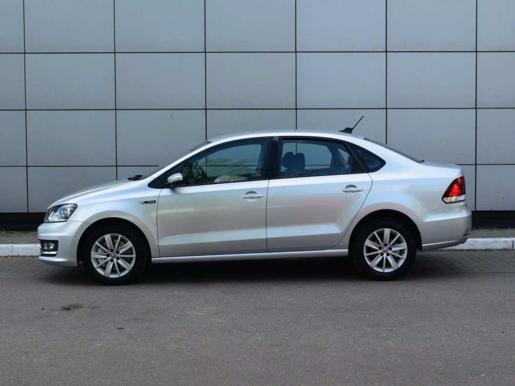 Volkswagen Polo Highline 1.6 АКПП фото 4
