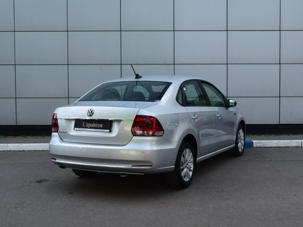Volkswagen Polo Highline 1.6 АКПП фото 7