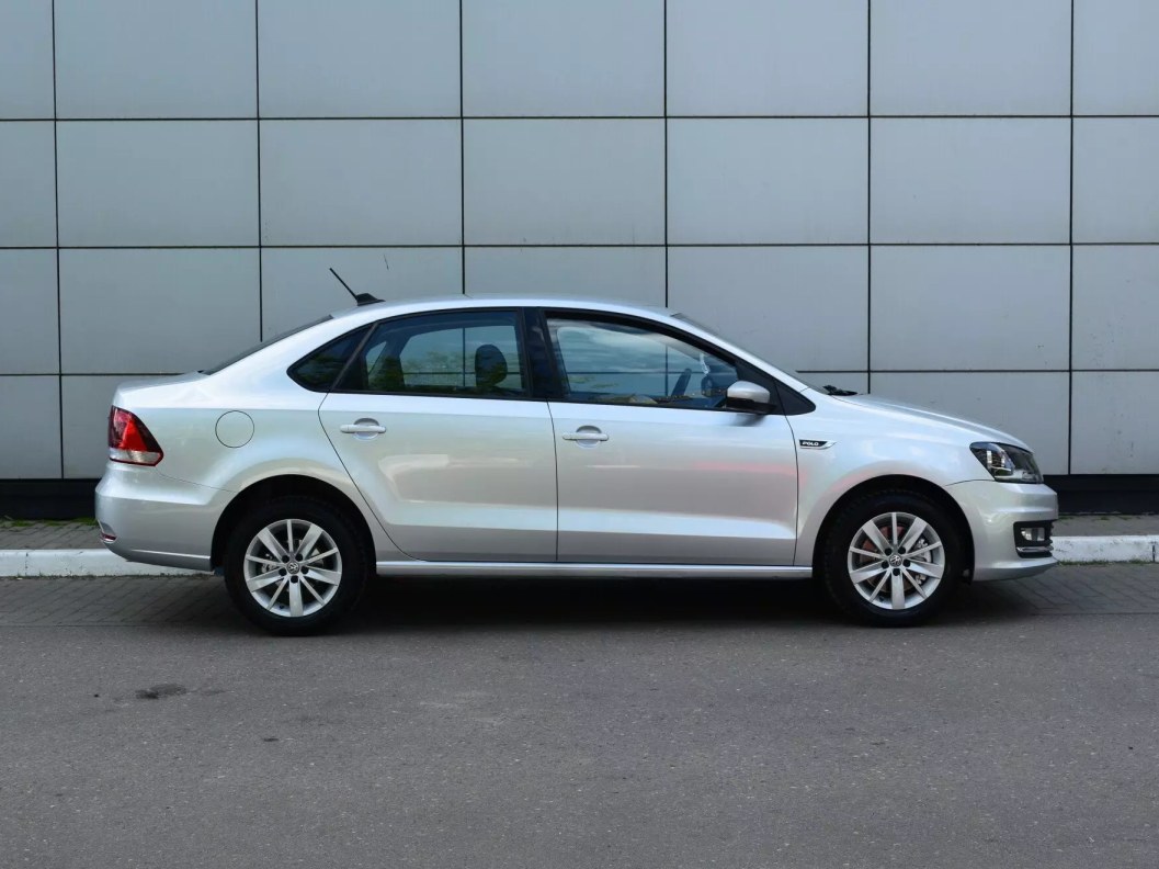 Volkswagen Polo Highline 1.6 АКПП фото 8