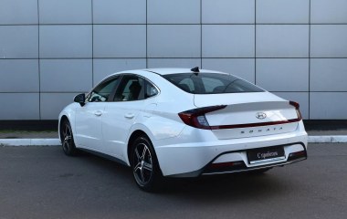 Hyundai Sonata бензин, АКПП, передний привод  превью 5
