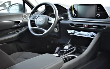 Hyundai Sonata бензин, АКПП, передний привод  превью 11