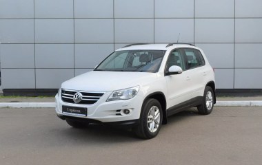 Volkswagen Tiguan 2.0 АКПП превью 3