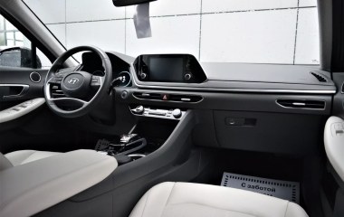 Hyundai Sonata бензин, АКПП, передний привод  превью 20