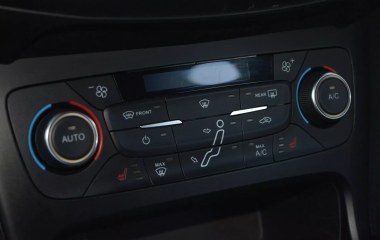 Ford Focus SYNC Edition 1.6 МКПП превью 12