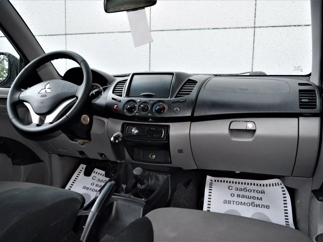 Mitsubishi L200 Intense S94 2.5 МКПП фото 7