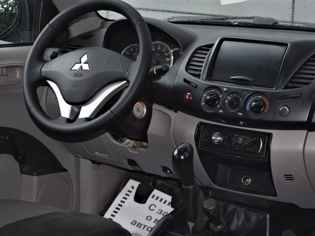Mitsubishi L200 Intense S94 2.5 МКПП фото 10