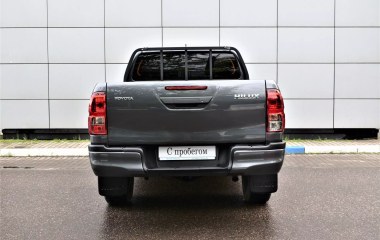Toyota Hilux Стандарт 2.4 МКПП превью 6