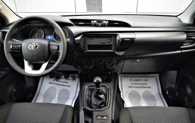 Toyota Hilux Стандарт 2.4 МКПП превью 9
