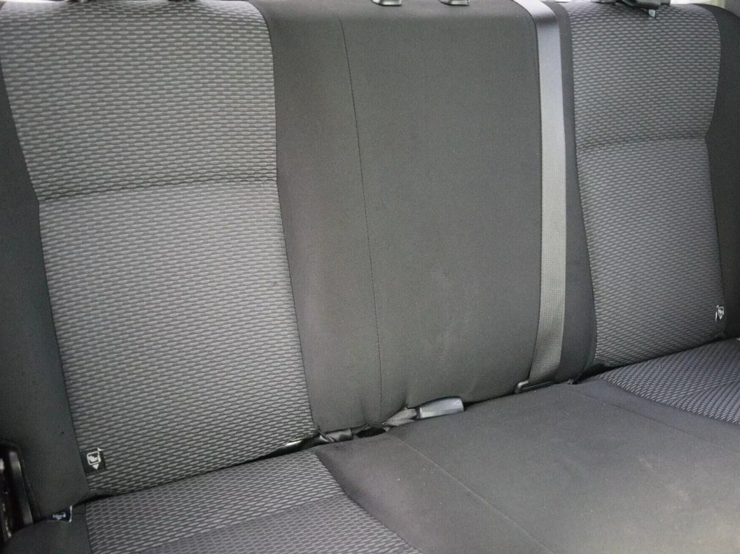 Toyota Hilux Стандарт 2.4 МКПП фото 17
