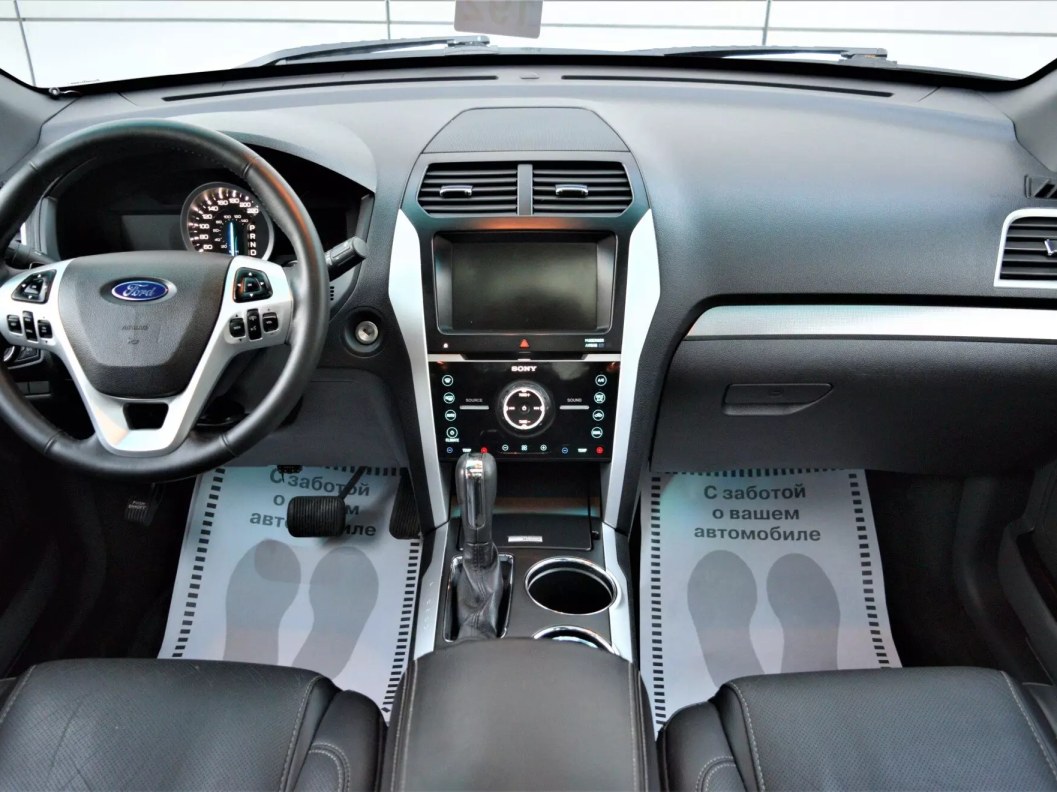 Ford Explorer Sport 3.5  фото 8