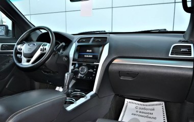 Ford Explorer Sport 3.5  превью 10