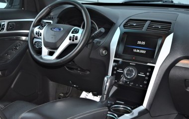 Ford Explorer Sport 3.5  превью 11