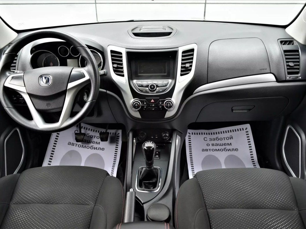 Changan CS35 Comfort 1.6 МКПП фото 8