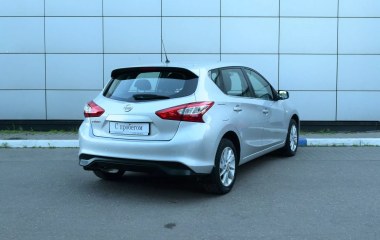Nissan Tiida Elegance Connect 1.6 CVT превью 4