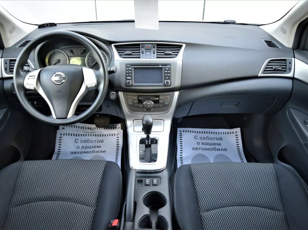Nissan Tiida Elegance Connect 1.6 CVT фото 8