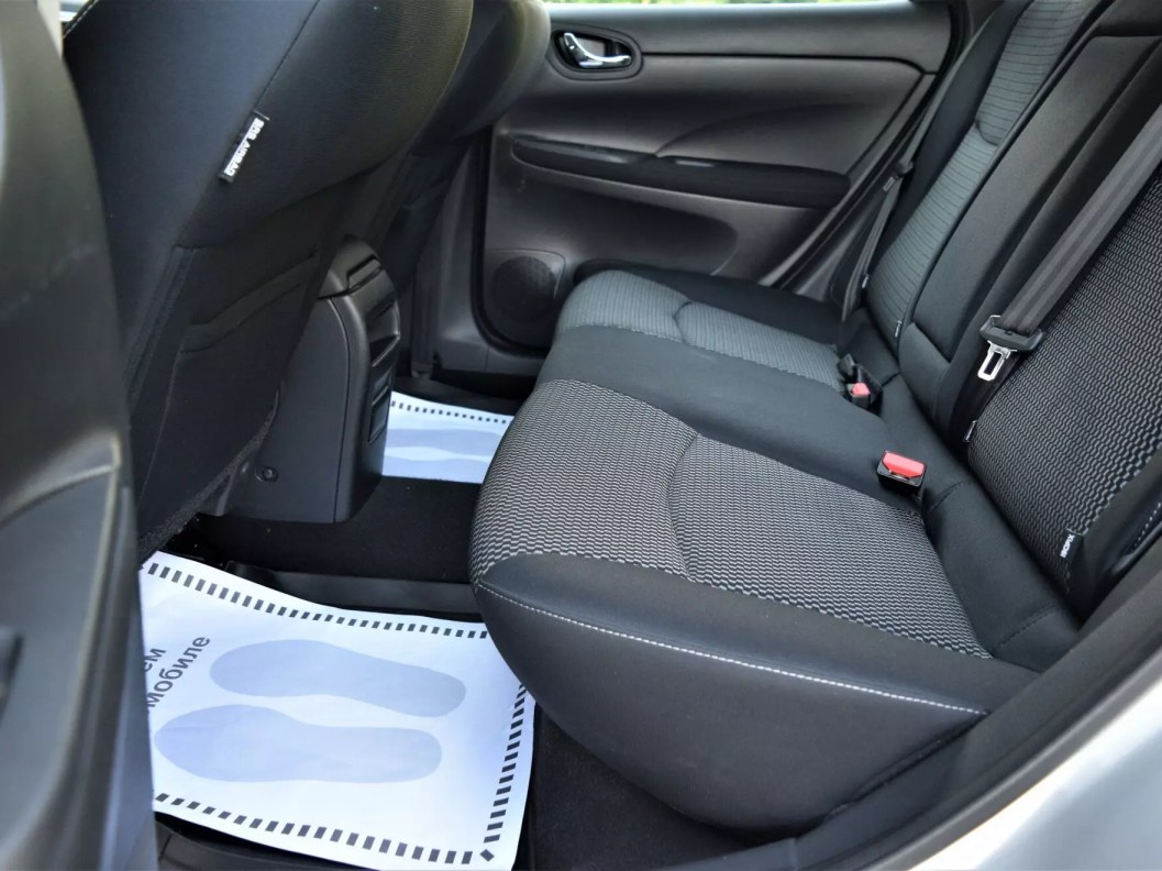 Nissan Tiida Elegance Connect 1.6 CVT фото 9