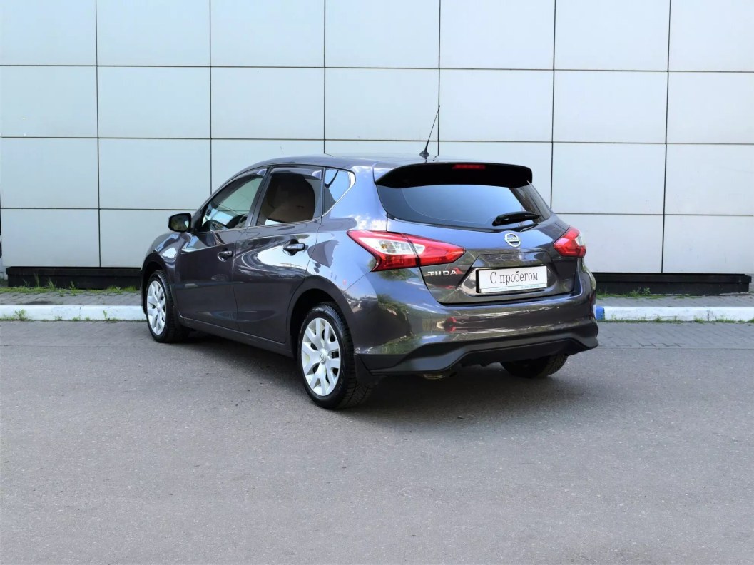 Nissan Tiida Comfort 1.6 CVT фото 6