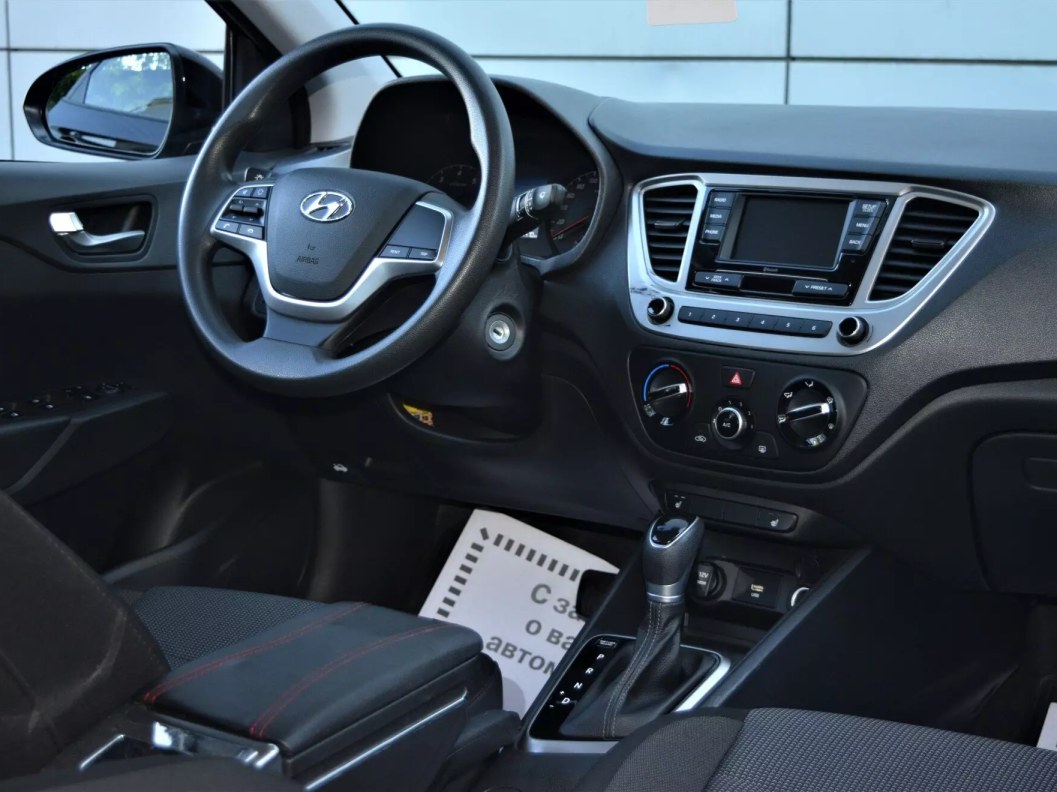 Hyundai Solaris Comfort + Light + Winter + Safety 1.6 АКПП фото 8