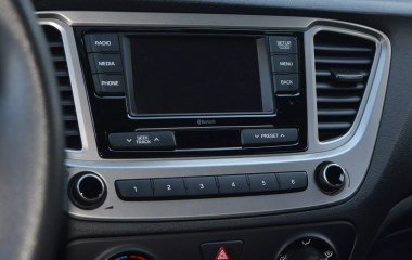 Hyundai Solaris Comfort + Light + Winter + Safety 1.6 АКПП превью 10