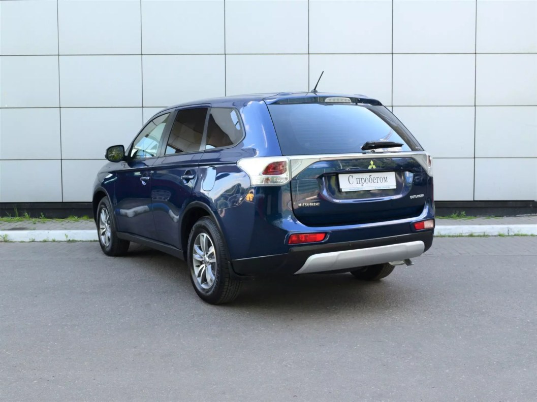 Mitsubishi Outlander Invite S03 2.0 CVT фото 6