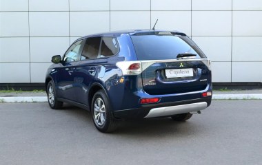 Mitsubishi Outlander Invite S03 2.0 CVT превью 6