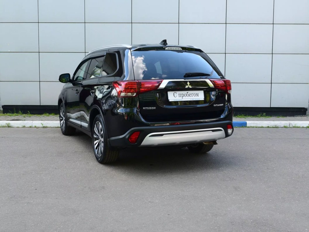 Mitsubishi Outlander Intense+ 2.0 CVT фото 4