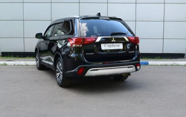Mitsubishi Outlander Intense+ 2.0 CVT превью 4