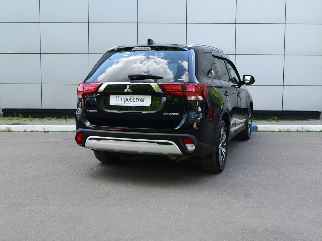 Mitsubishi Outlander Intense+ 2.0 CVT фото 5