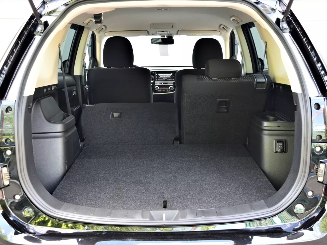 Mitsubishi Outlander Intense+ 2.0 CVT фото 7
