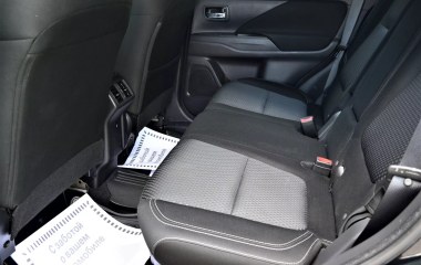 Mitsubishi Outlander Intense+ 2.0 CVT превью 16