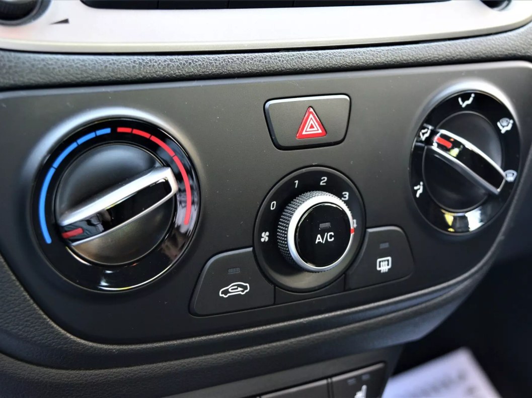 Hyundai Solaris Active + пакет 