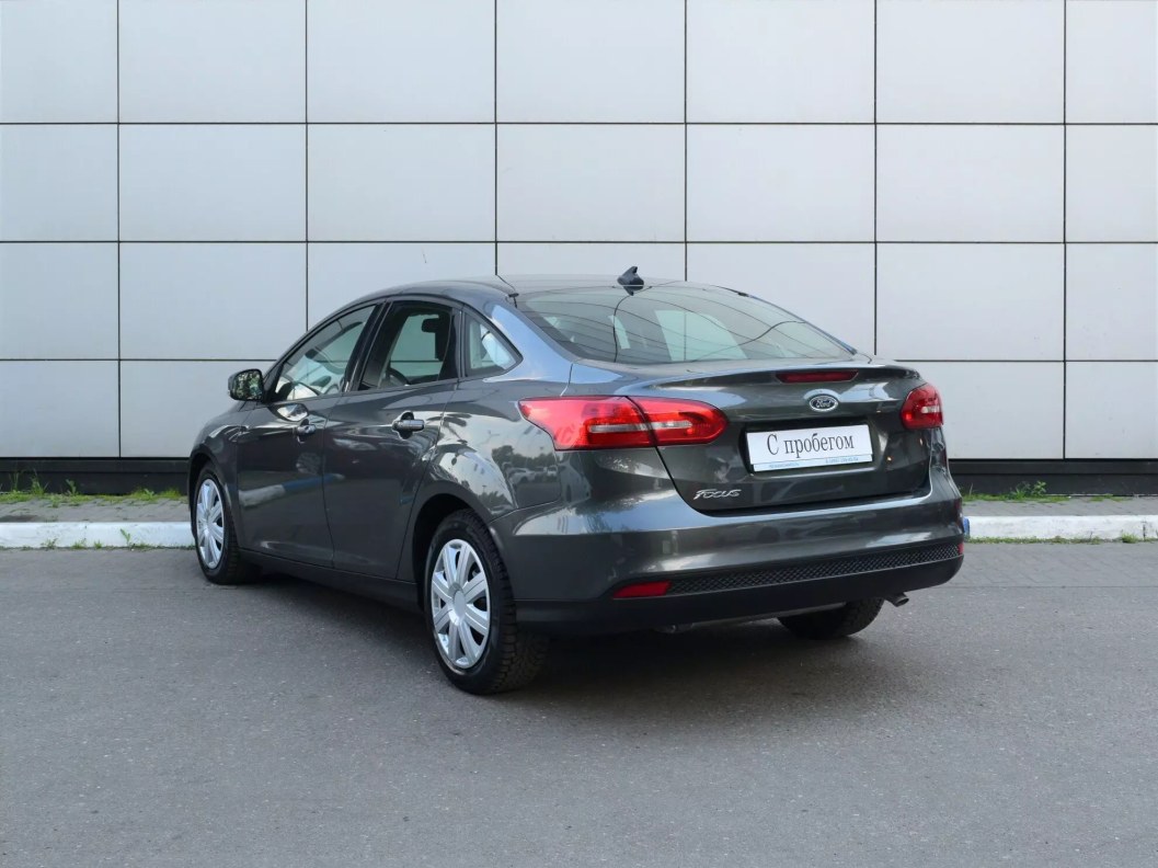 Ford Focus Trend Plus 1.6  фото 6