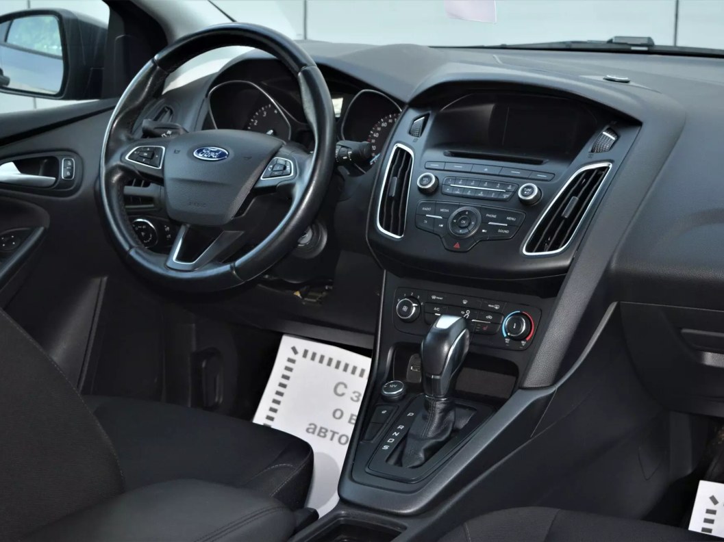 Ford Focus Trend Plus 1.6  фото 9