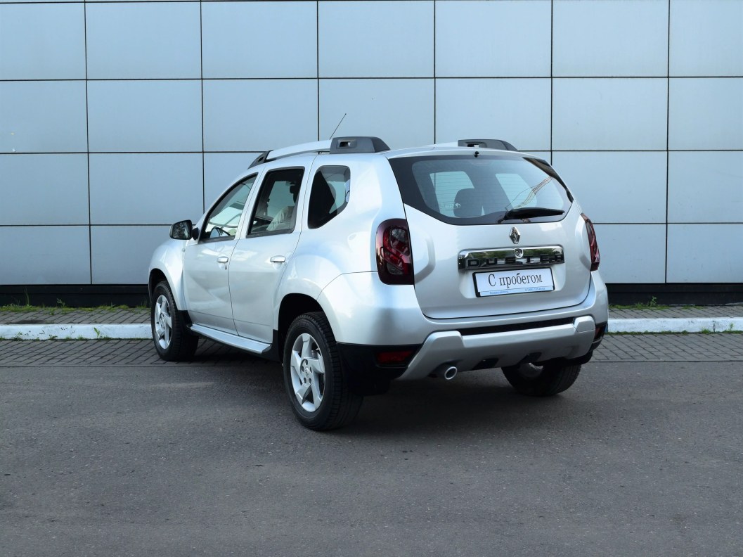 Renault Duster Privilege 1.6 МКПП фото 5