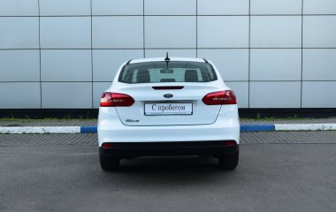 Ford Focus Trend 1.6  превью 6
