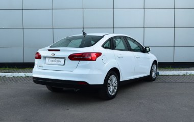 Ford Focus Trend 1.6  превью 7