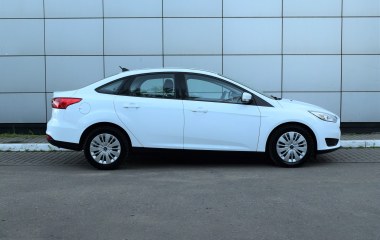 Ford Focus Trend 1.6  превью 8
