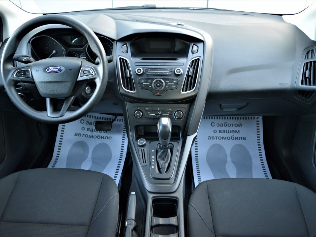 Ford Focus Trend 1.6  фото 10