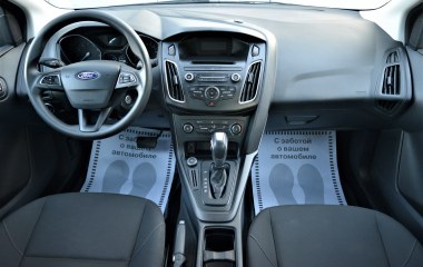 Ford Focus Trend 1.6  превью 10