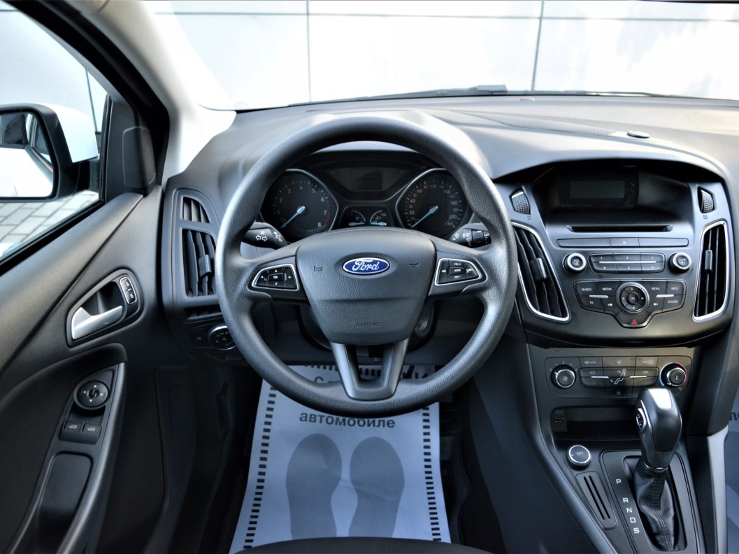 Ford Focus Trend 1.6  фото 14