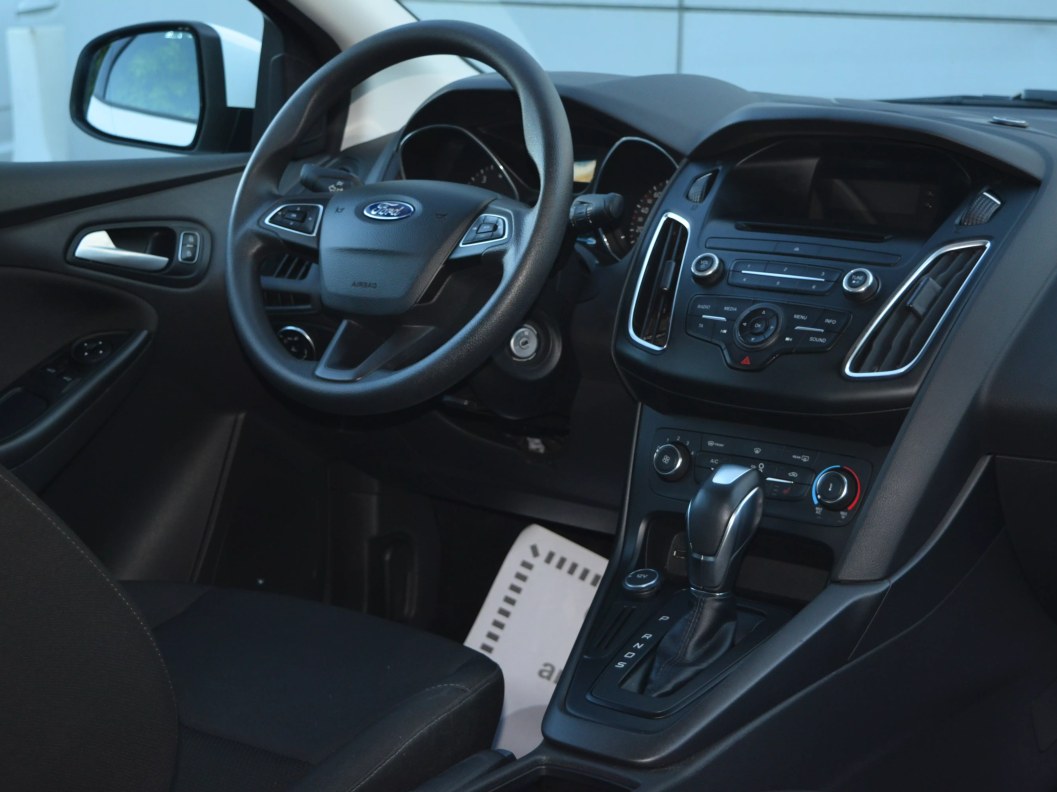 Ford Focus Trend 1.6  фото 18
