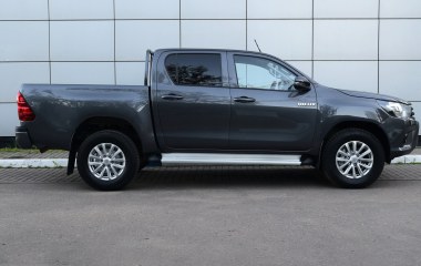 Toyota Hilux Стандарт 2.4 МКПП превью 8