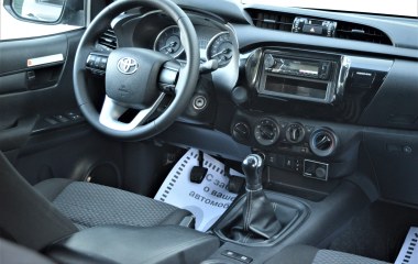 Toyota Hilux Стандарт 2.4 МКПП превью 12