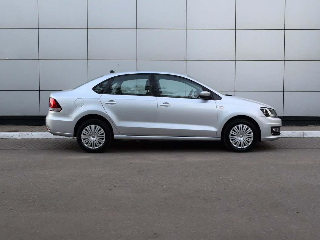 Volkswagen Polo Comfortline 1.6 АКПП фото 8