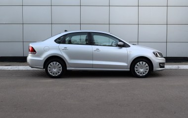 Volkswagen Polo Comfortline 1.6 АКПП превью 8