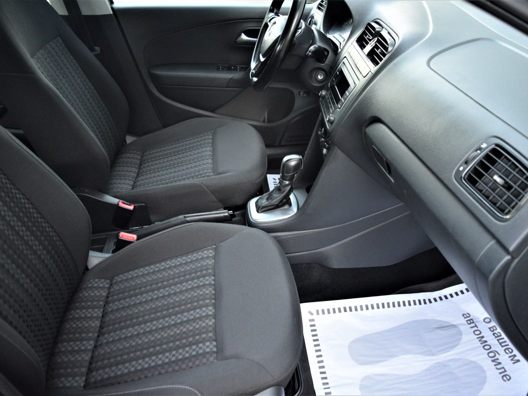 Volkswagen Polo Comfortline 1.6 АКПП фото 11